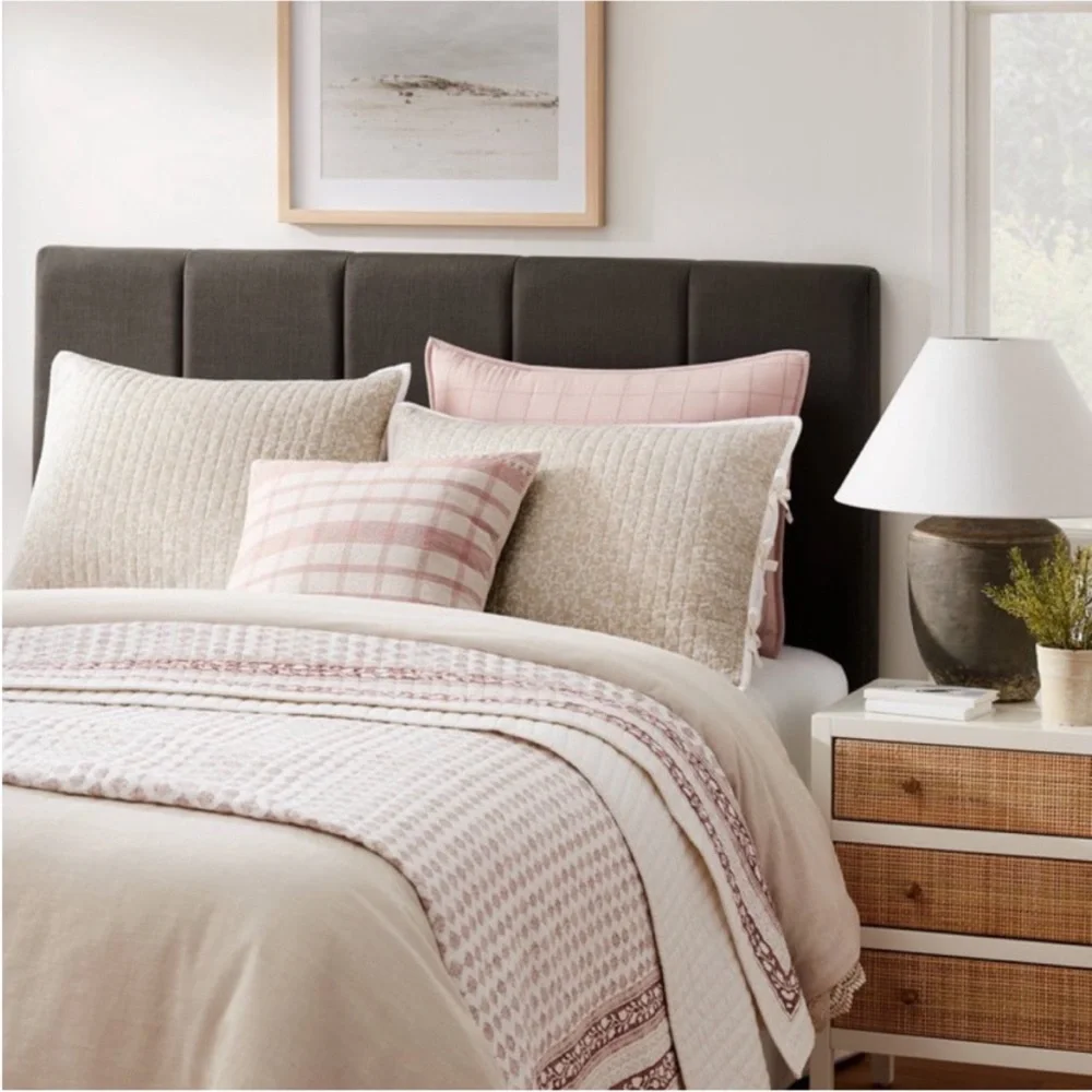 Set | Queen Decorative Border WoodBlock Quilt & 2 Shams - Threshold Studio McGee